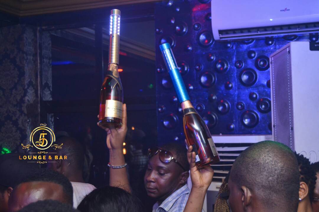 j5loungeandbars's tweet photo. Whaaaat dah Phurkkkk 
😎😎😎😎😎😉😉😉😉😉😉 

#j5lounge #lagostrendzone #greatavano #nairareviewtv https://t.co/5JTx022o6L