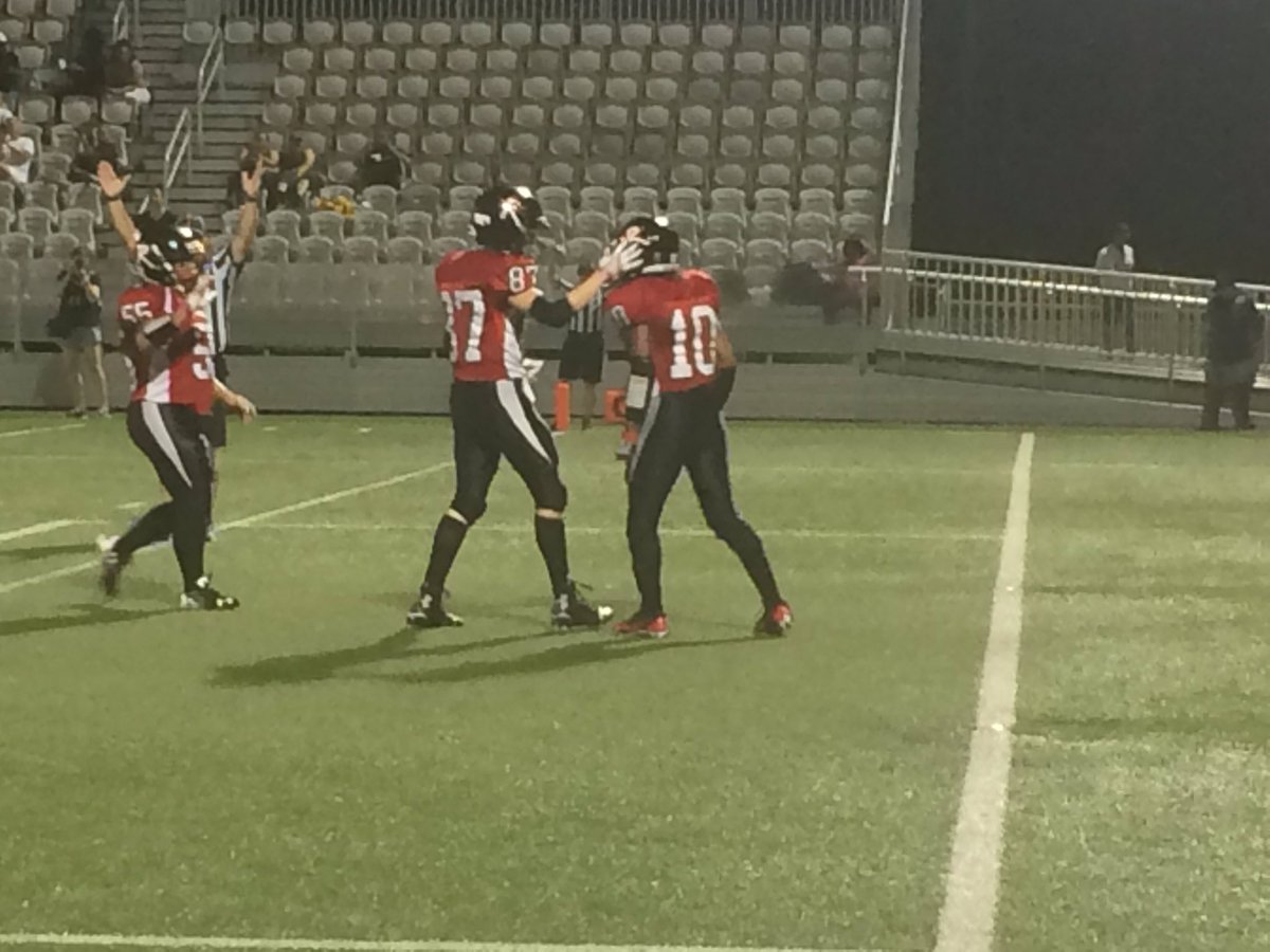 SanchezOnSports's tweet photo. 10 point game with 6:10 remaining in the 4th Quarter after the @GoRenegades make it 31-21 with this Smith TD! #WBowl2 https://t.co/1V3ciyfGII