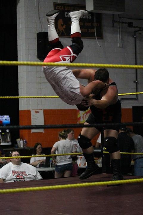 breezesports's tweet photo. South Fork High hosted a Wrestle For The Cure event tonight that featured professional style wrestling. All proceeds went to St. Jude's. https://t.co/qHQesLYtv8