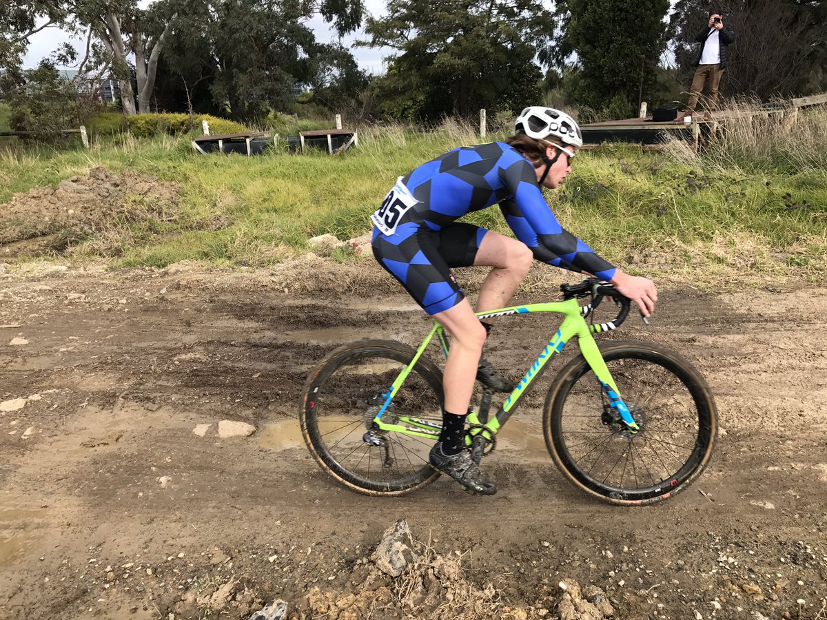 MelbCycleLeague's tweet photo. πΈπΈπΈπΈπΈπΈ on money. #MCLCX https://t.co/Lc4A6dVKTt
