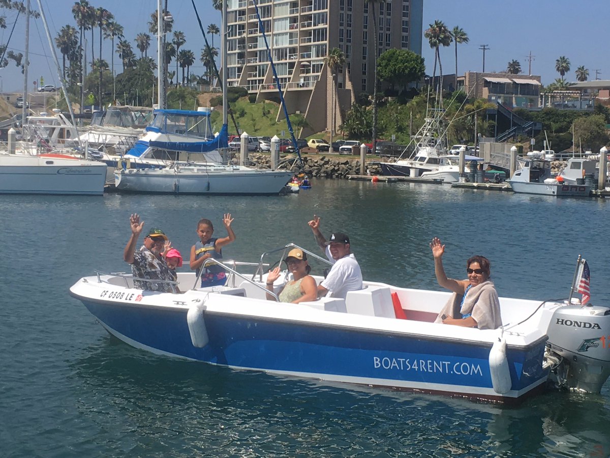 Power boating in Oceanside Harbor. 
#oceanside harbor