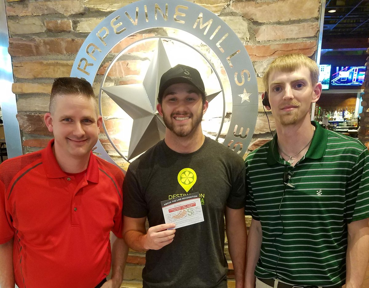 SpencerLong12's tweet photo. Busiest Saturday of the summer, and Brandon was a ROCKSTAR QA. @ChilisJobs @wherry_lisa @lindsayvx3 https://t.co/mm8XPNL4c6