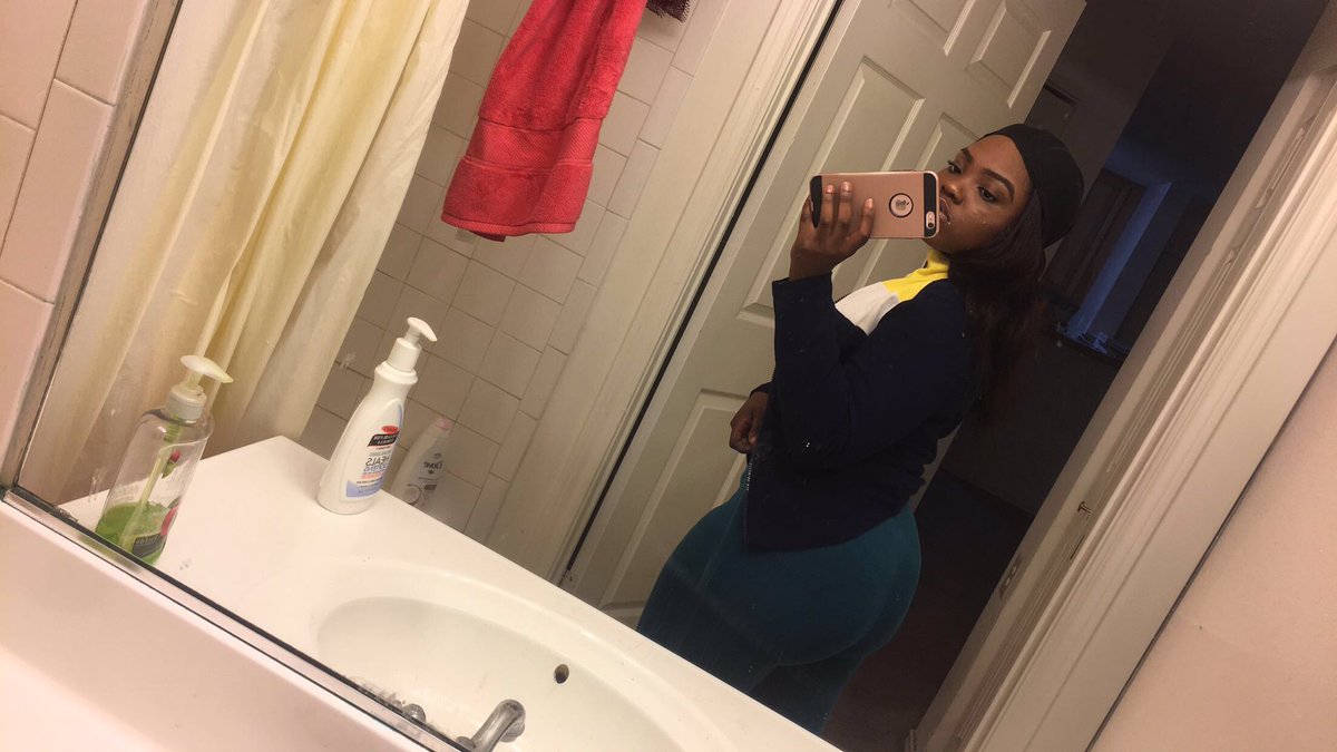 HulksNation_'s tweet photo. Been on this #thickgyal wagon too long π https://t.co/9gXevYjd8n