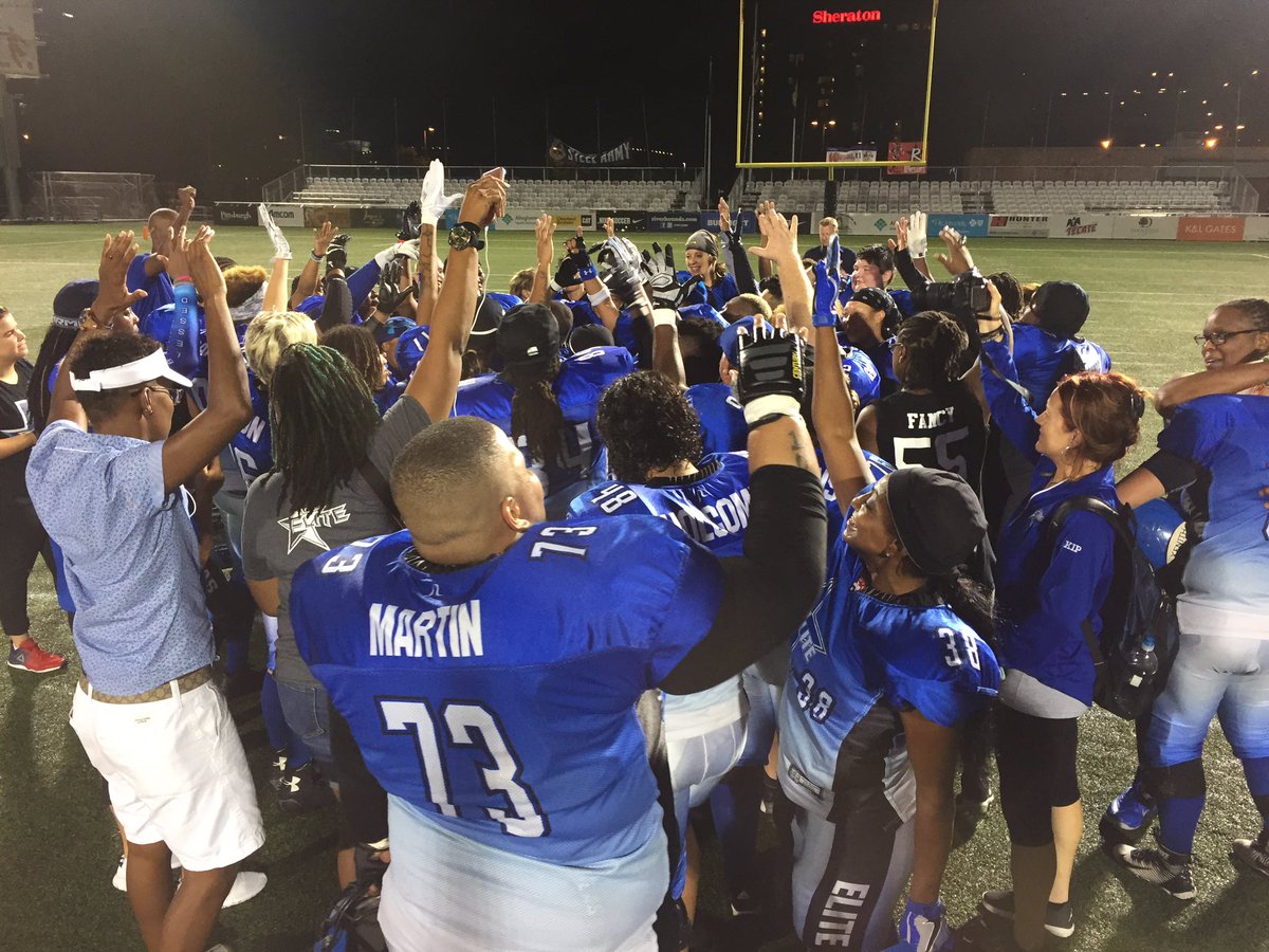 sports_pgh's tweet photo. Congratulations to @Dallas_Elite on their @TheWBowl win! A huge thanks to @francoharrishof &amp; staff for a great event! 🏈🏆 #TheWBowl #LovePGH https://t.co/quIDYZBB2S