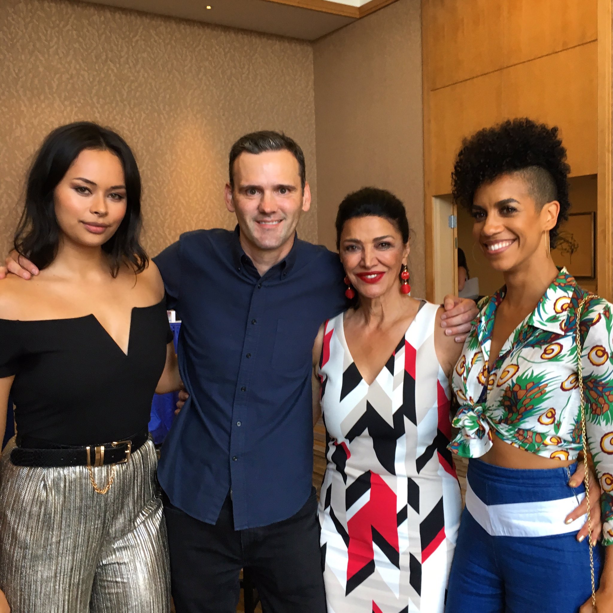 Dalton Ross Worshipping At The Altar Of Saghdashloo Mi55tipper Amp Frankie Adams After Our Expansesyfy Sdcc Panel So Much Fun T Co 263awvfivo Twitter