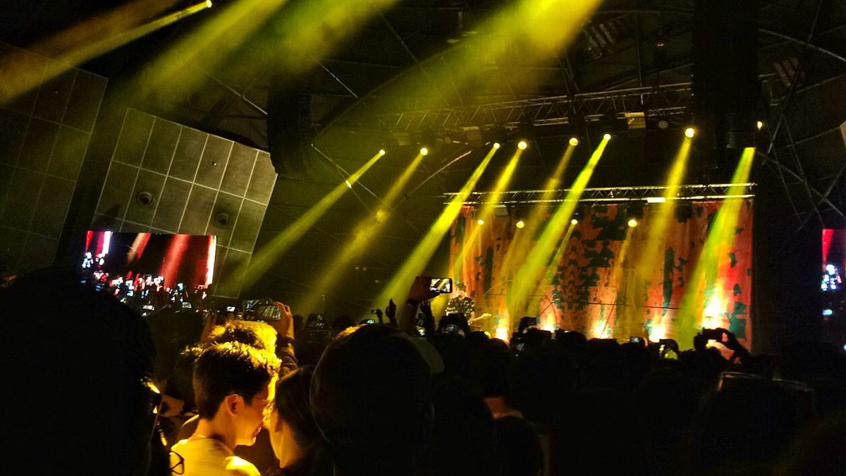 niquole_leitch's tweet photo. @OhWonderMusic @MalayaProdPH @OhWonderPH #iPhonephotography #snapseed #OhWonderMNL #OhWonderManila https://t.co/9fSTaGnmzi