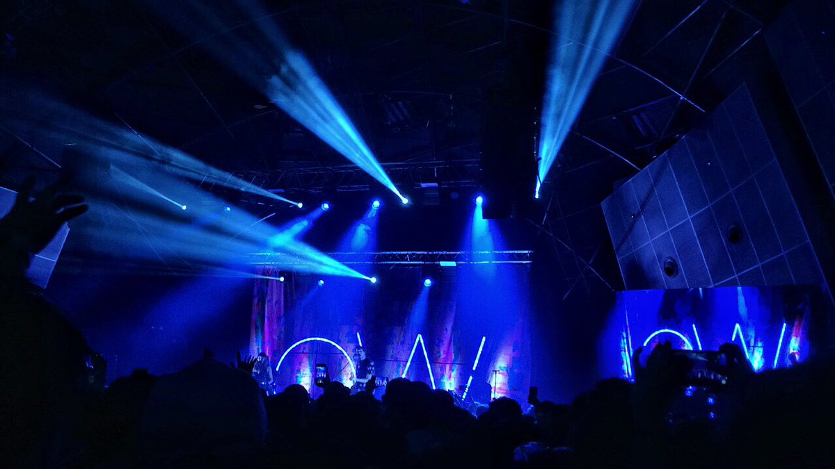 niquole_leitch's tweet photo. @OhWonderMusic @MalayaProdPH @OhWonderPH #iPhonephotography #snapseed #OhWonderMNL #OhWonderManila https://t.co/9fSTaGnmzi