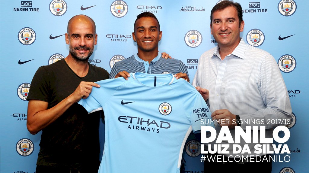 Footballtweet tweet picture