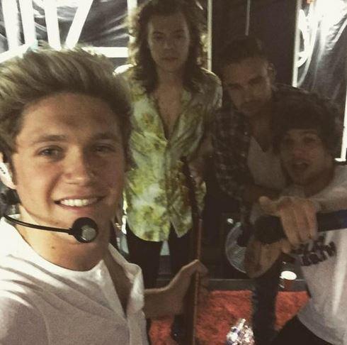 bafbfdad's tweet photo. No saben la falta que me hacen 
#7YearsOfOneDirection https://t.co/cv3sA0e8og