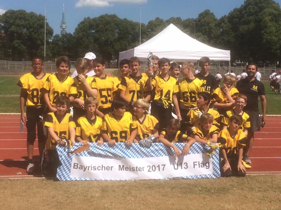 MunichCowboys's tweet photo. Mit einem 54:6 Sieg gegen die #FurstyRazorbacks gewinnt unsere U13 die Bayerische #FlagFootball Meisterschaft 2017. Herzlichen Glรผckwunsch ๐ https://t.co/dN5kh3Gxog