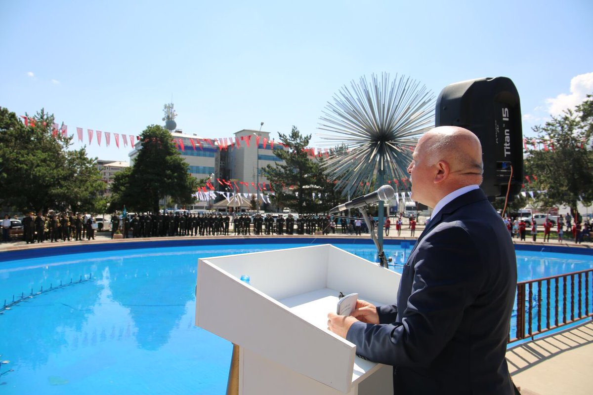 mehmetsekmen's tweet photo. 98 Yıl önce 23 Temmuz Günü gerçekleşen Erzurum Kongresini, o günkü ruhla yâd ediyoruz, dimdik ayaktayız! https://t.co/NRFbiFXB6i