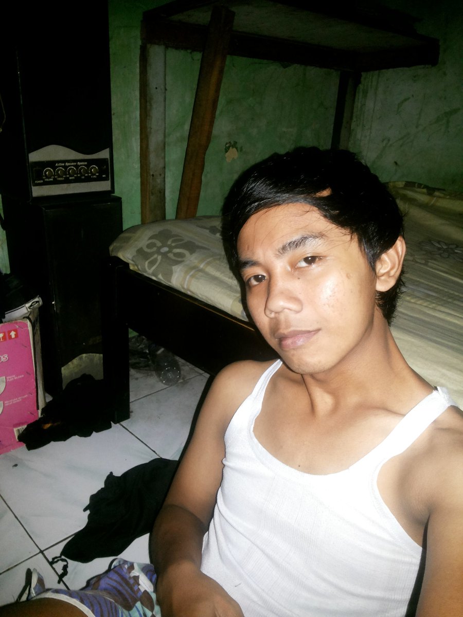 aldi_younglex's tweet photo. Lg di kamar sendirian aj. Bt sh mau keluar nya jga males ngga ad temen nya mah https://t.co/3xULcSnBYs