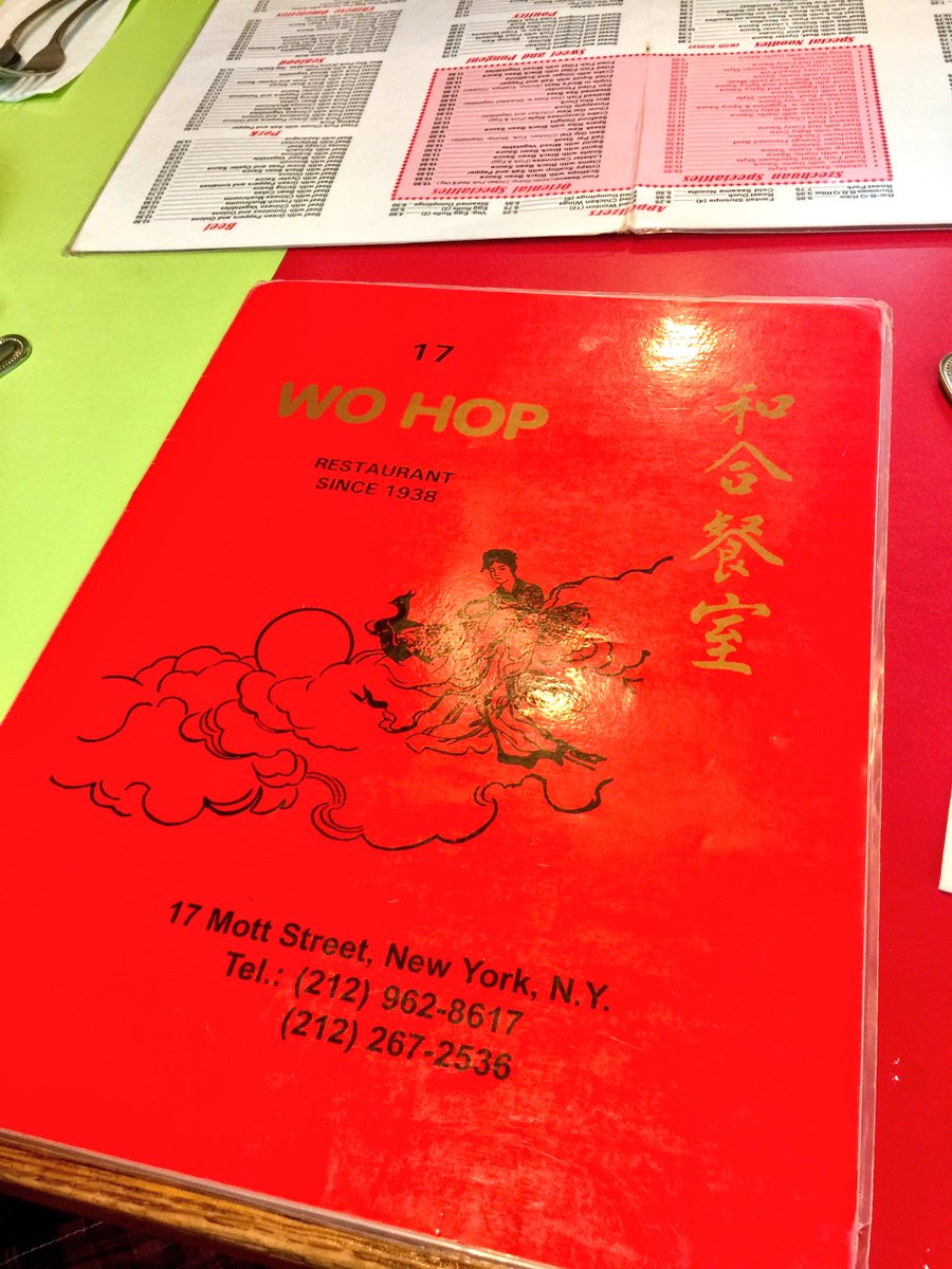 Brooklywood's tweet photo. Chinese food feast with the fam. Tradition. #WoHop #Chinatown #NYC #MottSt https://t.co/1BMeWfSqth