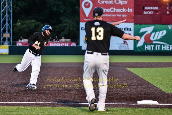 RickyRick_Photo's tweet photo. 7/22/17 @rcrascals vs @BeachBumsTC article and game stats at https://t.co/jeRvnh8LQD @FLProBaseball #baseball #rascals #rcrascals https://t.co/9Bko0WXigN