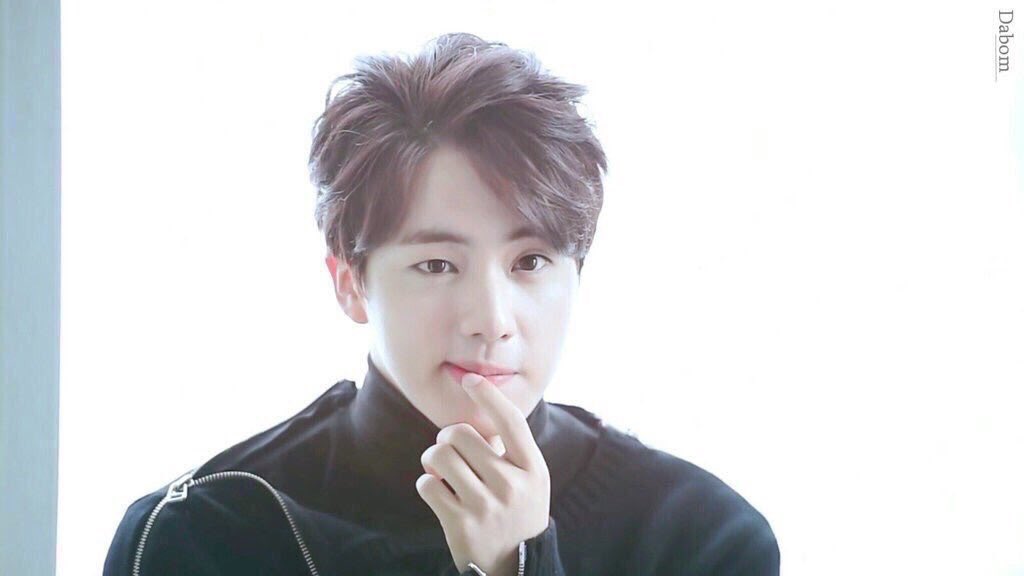 jn_____01's tweet photo. 無言の無言でいけめそ載せたら何RT来るのでしょうか7

#BTSforVMAs https://t.co/1rMc2Vl5JZ