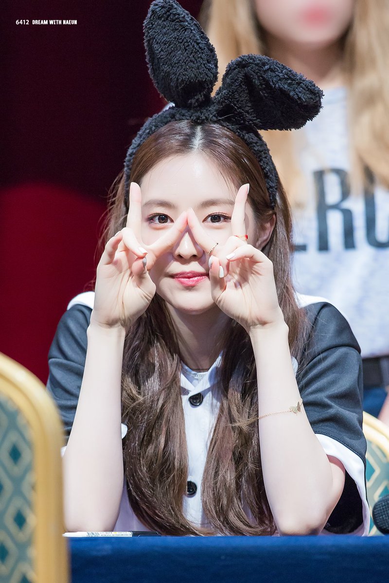 sontnaeun's tweet photo. 나는 고양이에 적합합니까? 🐈 https://t.co/u7WuidFR30