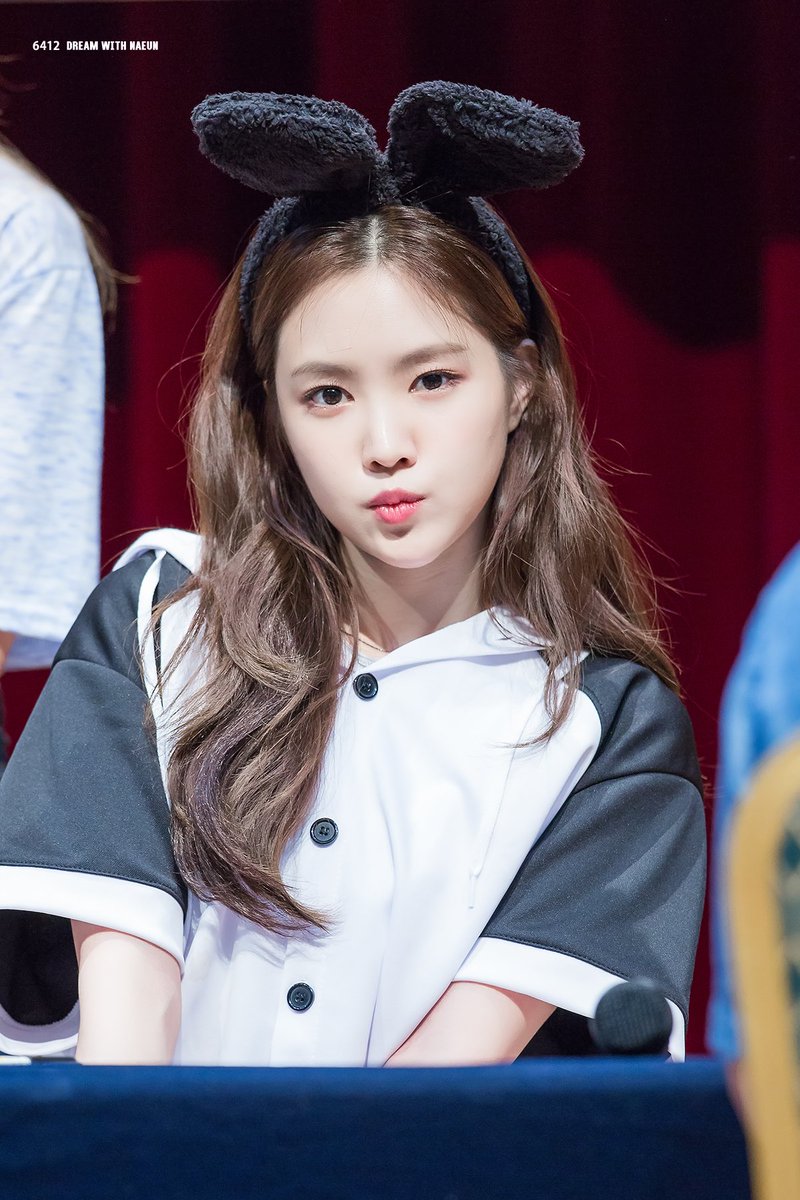 sontnaeun's tweet photo. 나는 고양이에 적합합니까? 🐈 https://t.co/u7WuidFR30
