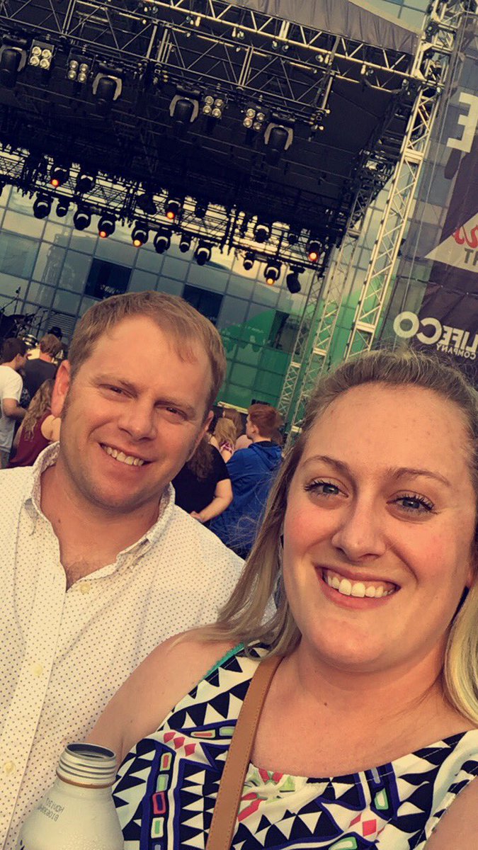 BelleBoelter's tweet photo. .@therejects thanks for the awesome show!! #throwbacktohighschool #datenight #swingswing https://t.co/WgxMfJhiBO