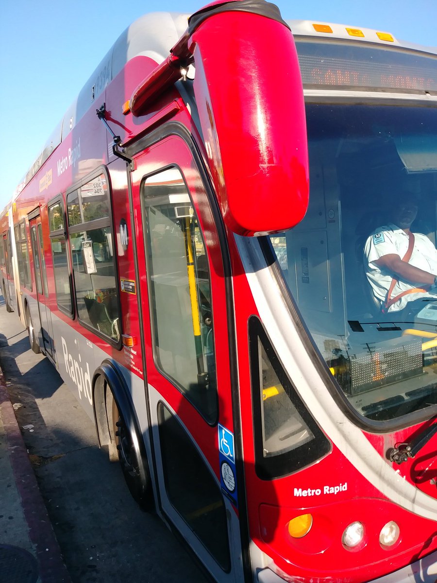 FrankMendez1969's tweet photo. Riding the @metrolosangeles Line 704 in the #Westside #EchoPark #TwoOneThree #SunsetandAlvarado and #bikeride the rest to work... https://t.co/qBtuHn1A1h