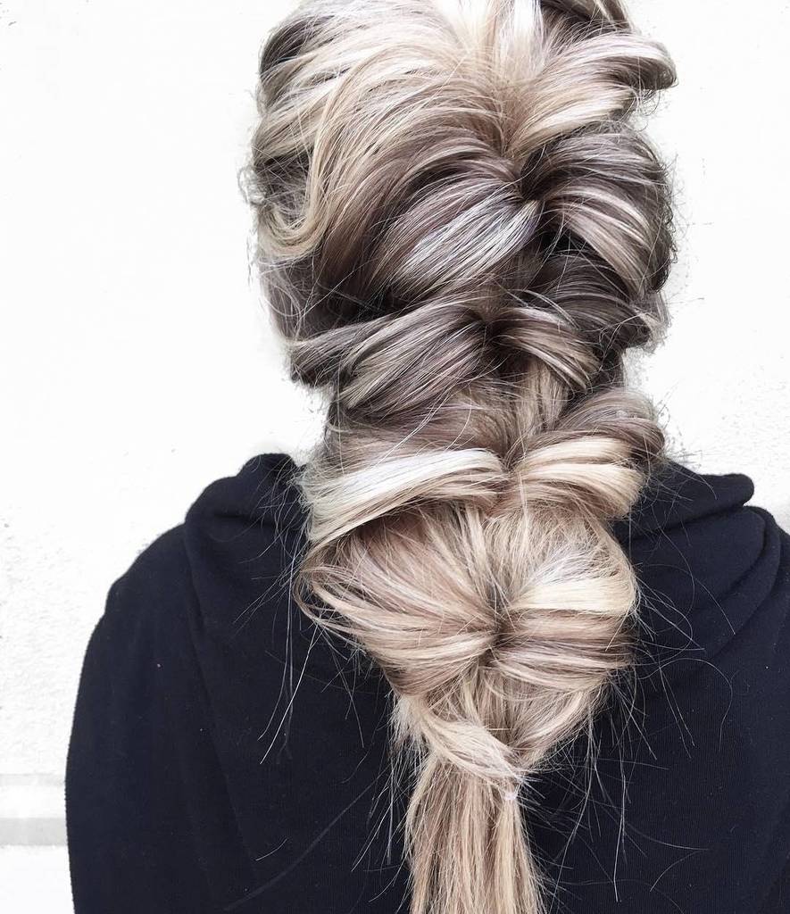 Rocking the 👐weekend look👐 with @laurenmichellemuaa - because when we do braids, we go all out! #SebastianTribe #S… ift.tt/2tqxUl9