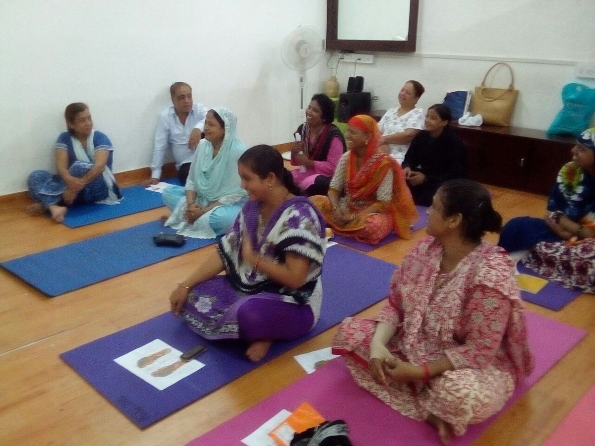 CoFounderSLBC's tweet photo. @Sanjeevani_LBC Opens applications from #Cancer #Survivors
for 3rd batch of#Certificate #Course in #OncologicalCaregiving
+91 8691000800 https://t.co/4U2IwDTSud