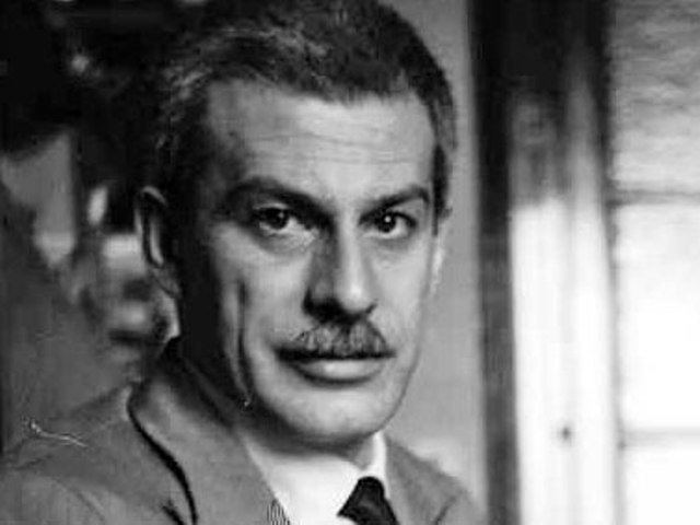 Antonio79B's tweet photo. La nostra paura del peggio è più forte del nostro desiderio del meglio.

Oggi nel 1908 nasceva lo scrittore e traduttore #ElioVittorini. https://t.co/r26auRABJZ