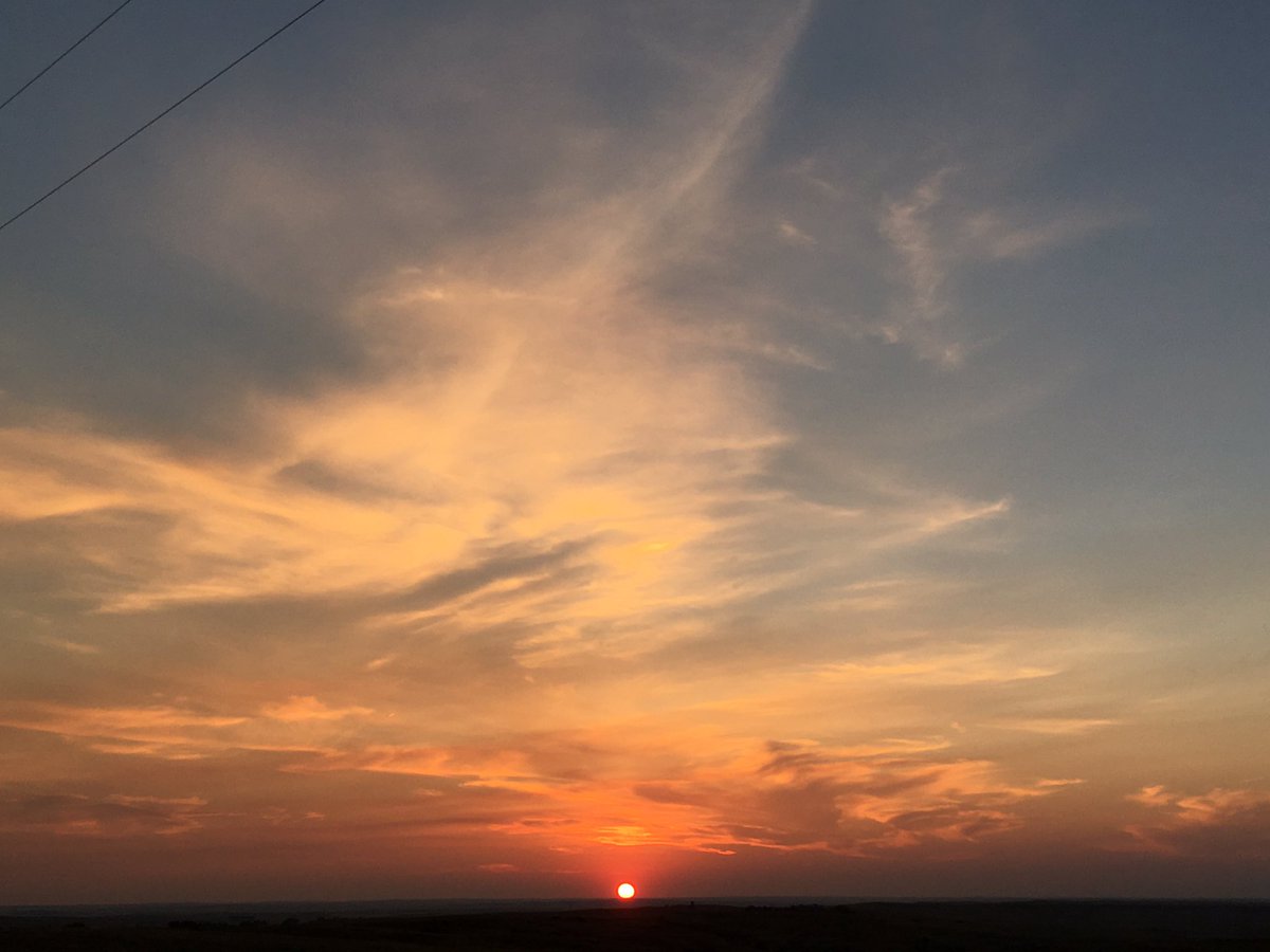lawndane's tweet photo. A little moisture would be great for #Montana #406 #nofilter #hazy #sendhelp #prayforgarfieldcounty https://t.co/JMeT70AveY
