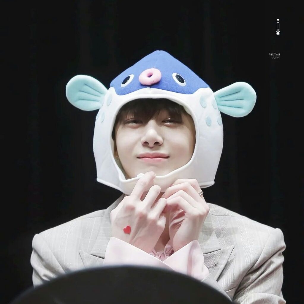 Monsta_X_Mexico's tweet photo. Buenas noches 💕😴
🍊 | Monsta X - 몬스타엑스 - México
#Hyungwon #형원 #Monsta X #MonstaXMexico #Wonho #Shownu #Minhyuk #Kihyun #몬스타엑스 #Jooheon #IM https://t.co/sT4C5Zz0tf