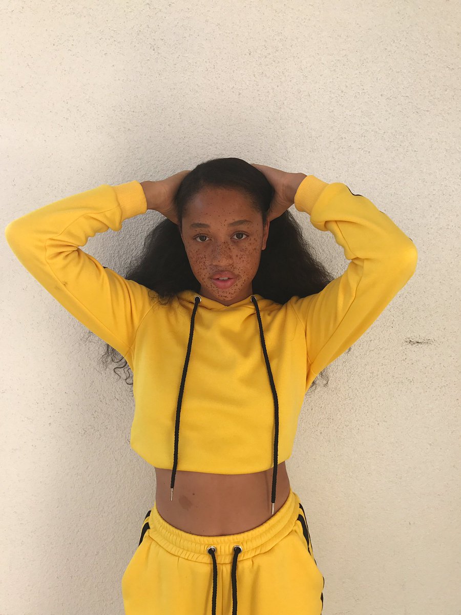 salemmitchell's tweet photo. banana baby 💛 https://t.co/hrnb7FOO4n