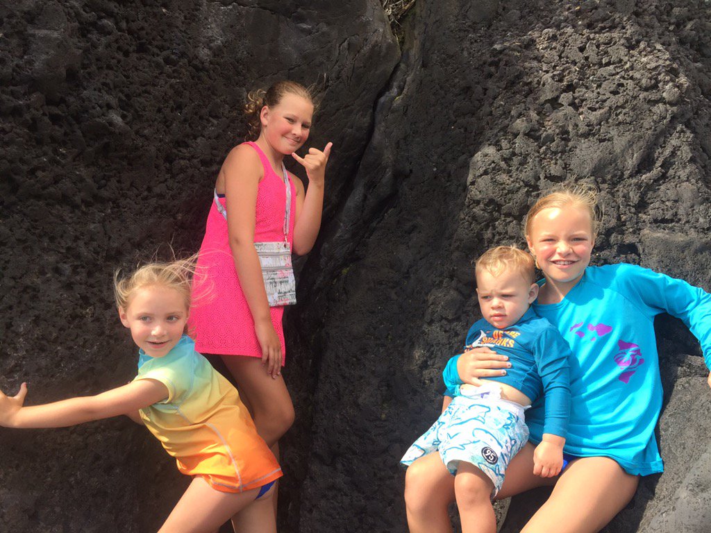 Firks_Justin's tweet photo. T-minus 2 days left in Maui. Made tons of memories with these kiddos & they have been the best! #Back2RealitySoon https://t.co/0A9p6Y4Q9F
