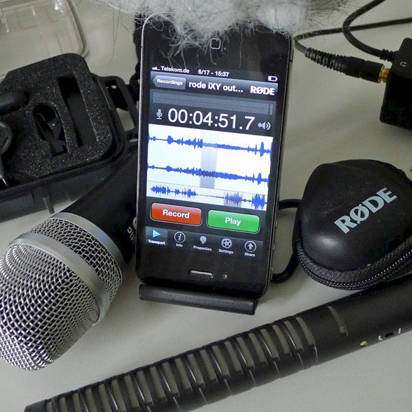 broadcastmag's tweet photo. 'Journalist met smartphone toegankelijker dan cameraploeg' BroadcastMagazine https://t.co/A0FtMMHTPm https://t.co/hMWlDEFB1N