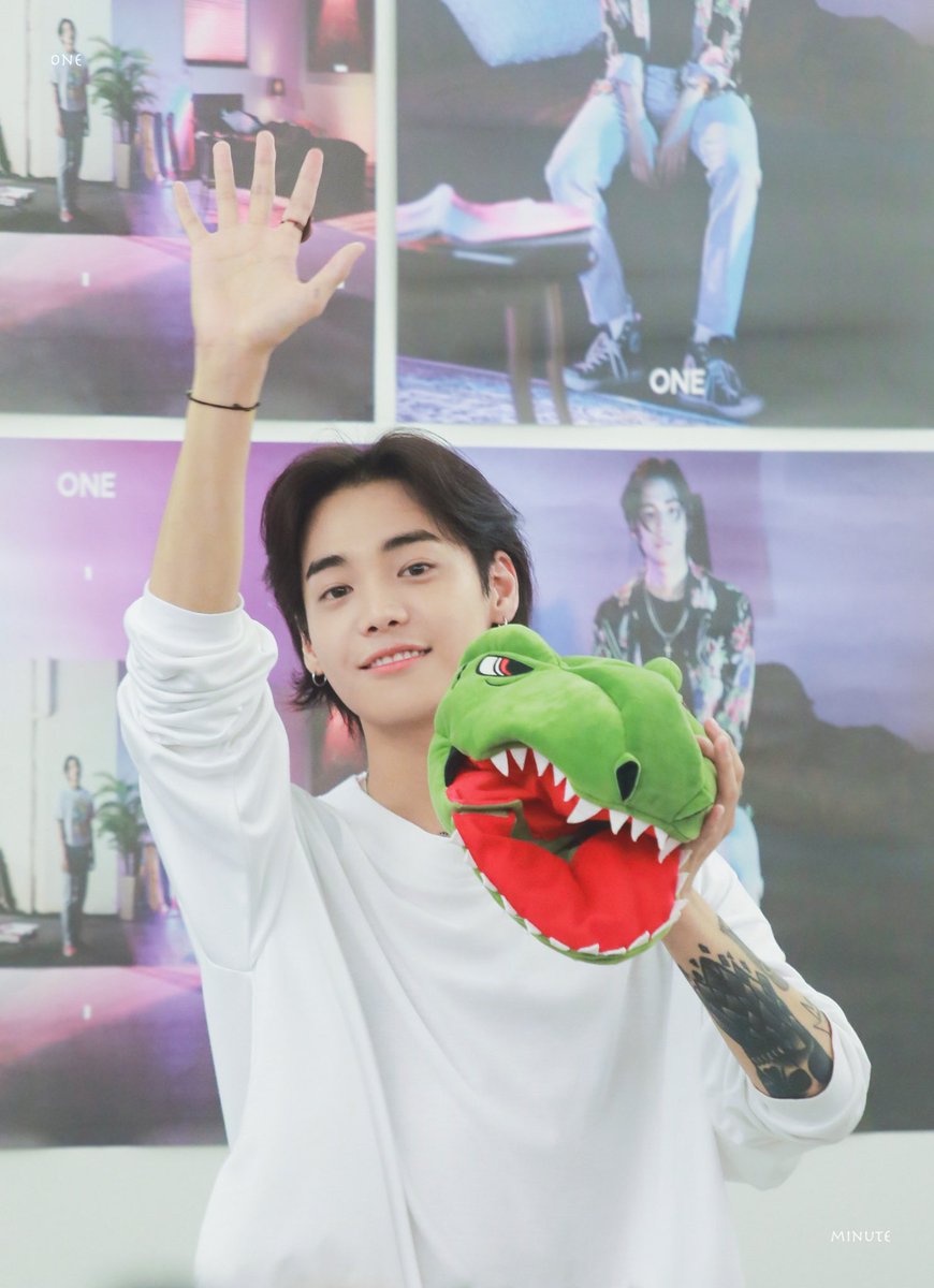 IqOnejae's tweet photo. little crocodile boy https://t.co/LOjok5XU3d