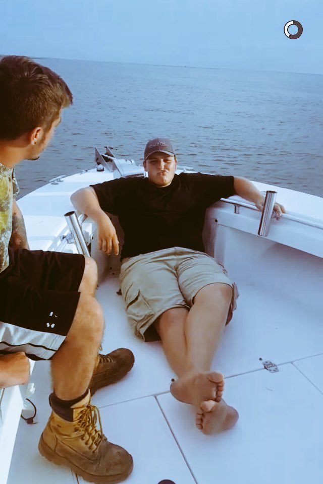 Rackattack66's tweet photo. 4hrs ago~
Ant: We should go to AC
Now we just 3 free shots at hooters 100$ later for dinner Ant and John are piss drunk and John lost all 💴 https://t.co/EDVWhvD25x