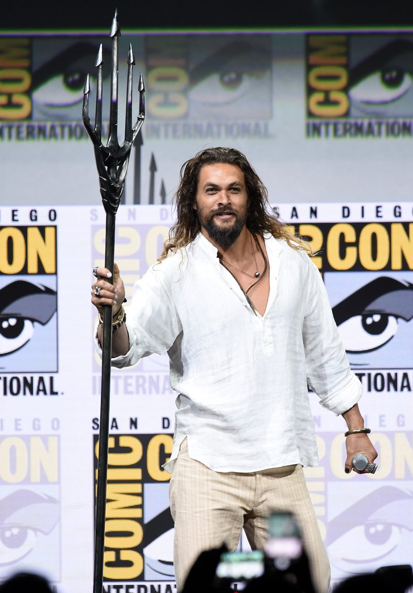 JASONMOMOA_TH's tweet photo. ภาพเจสันในงานคอมิคคอนครับ #SDCC2017 #JasonMomoa https://t.co/DVDafokgvS
