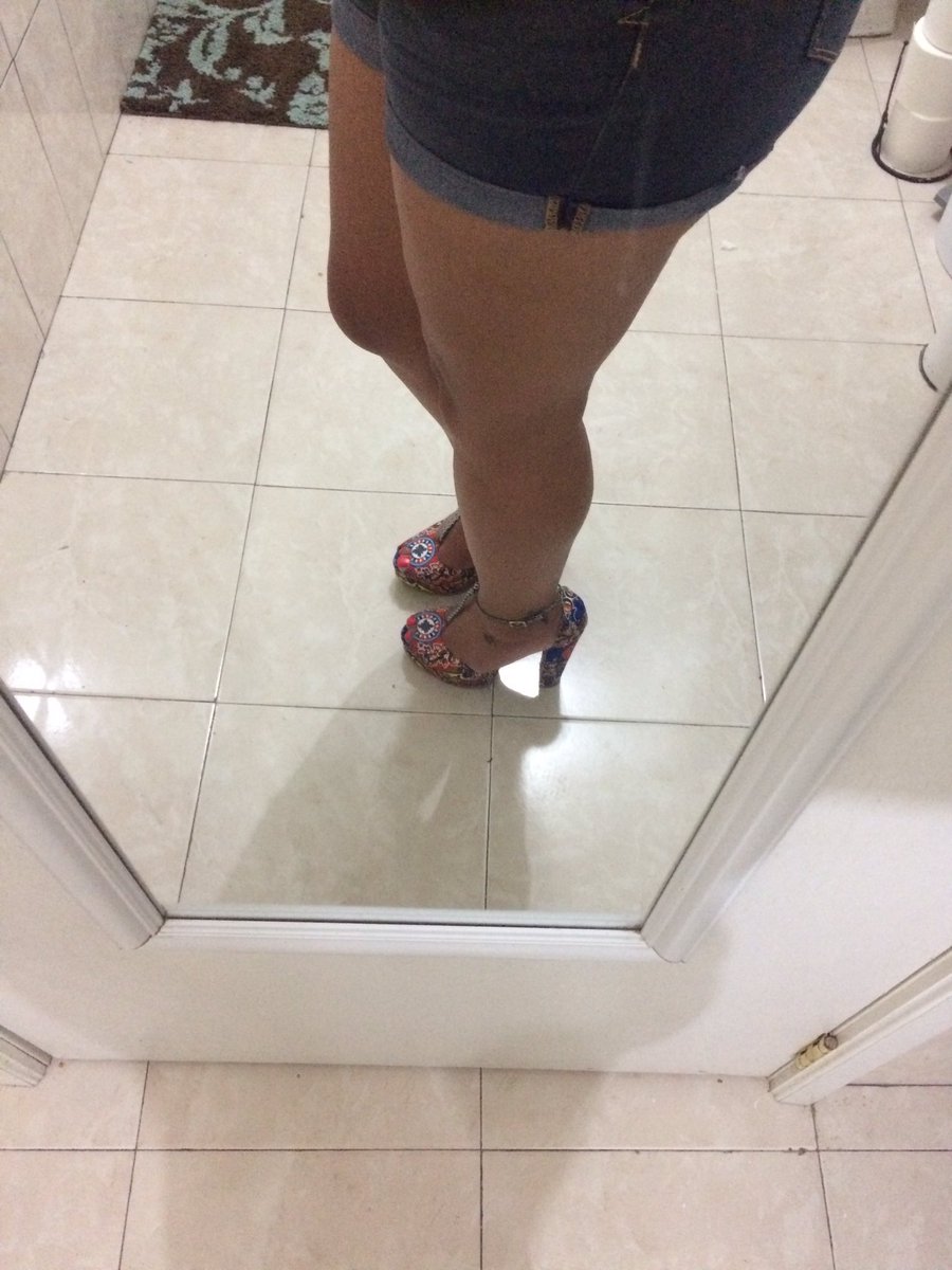 Morena_G69's tweet photo. Sabadito de fiestaa!!!🎉🎈🎉🎉 https://t.co/BTbaN707ZW