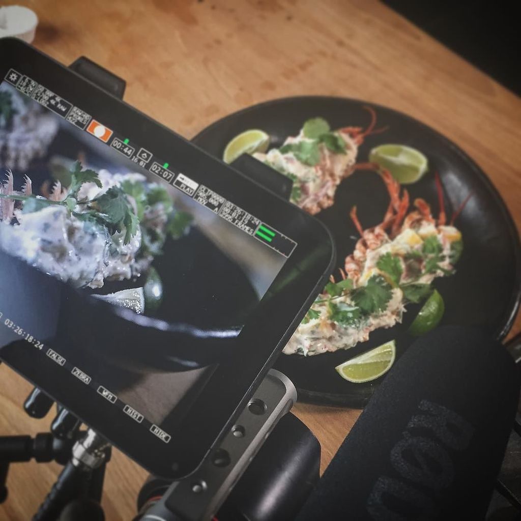 CamCairnduff's tweet photo. Shooting food is always difficult when it looks so god damn good... 😋#foodphotography #behindthescenes #videoprodu… https://t.co/wtI5atbNMO https://t.co/CCdOls319x