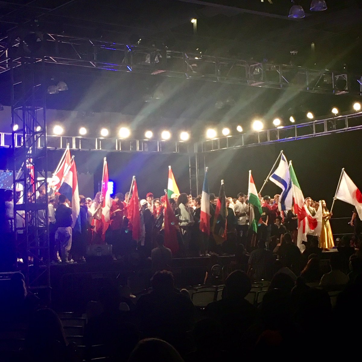 dance_dotcom's tweet photo. Crowd Favorite: #wreikofamily 🇯🇵, 3rd Place: @ChapkisDanceFam 🇺🇸, 2nd Place: #artgee 🇰🇷, 1st Place: #wreikofamily 🇯🇵 Congrats!! #wodfinals17 https://t.co/UOIYLYDsdl