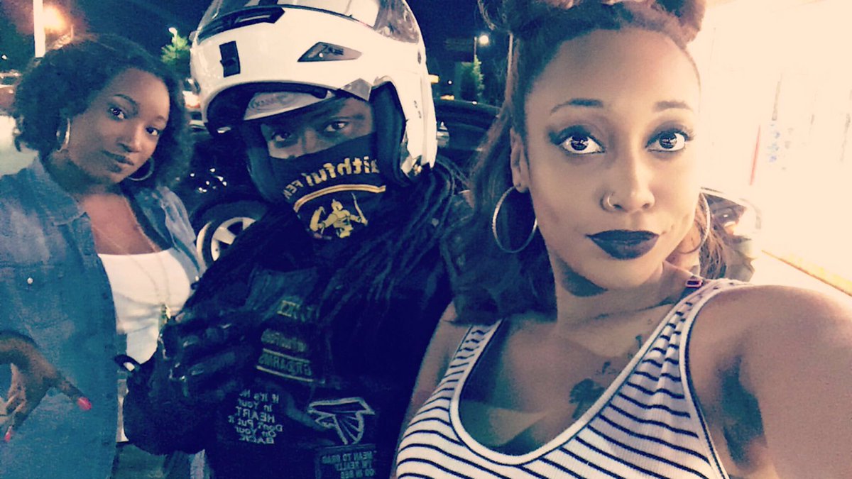 Pook_16's tweet photo. #LongLiveJMH ❤️My sister is gone but imma make damn sure that she will NEVER BE FORGOTTEN!!! https://t.co/SdQHsT9gdv