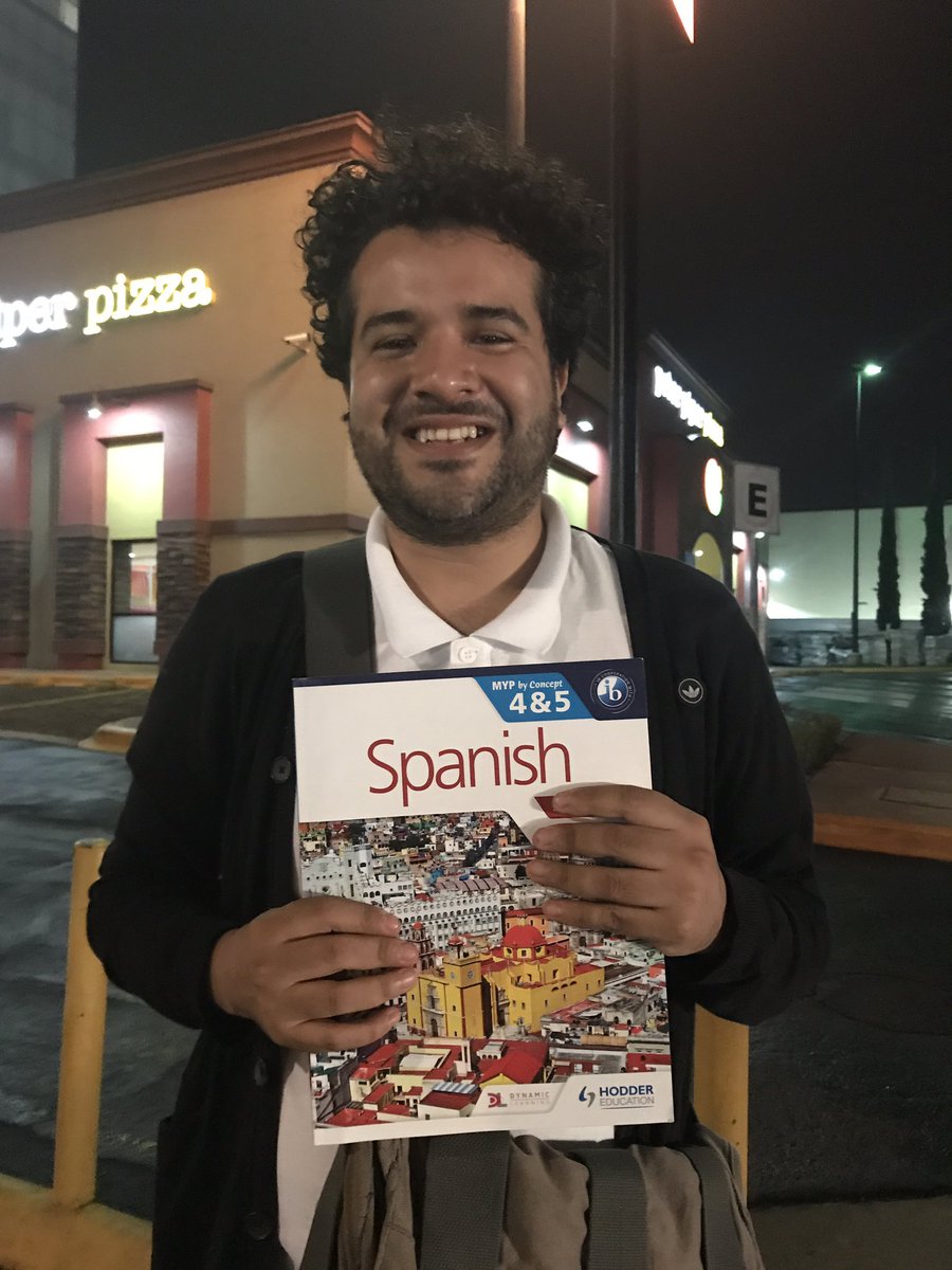 JRafaelAngelM's tweet photo. Spanish #ByConcept Celebratory dinner! Argentinian vibes and my friend educators' feedback are always the best sobremesa @HodderIntl https://t.co/U1BpSg2Bwf