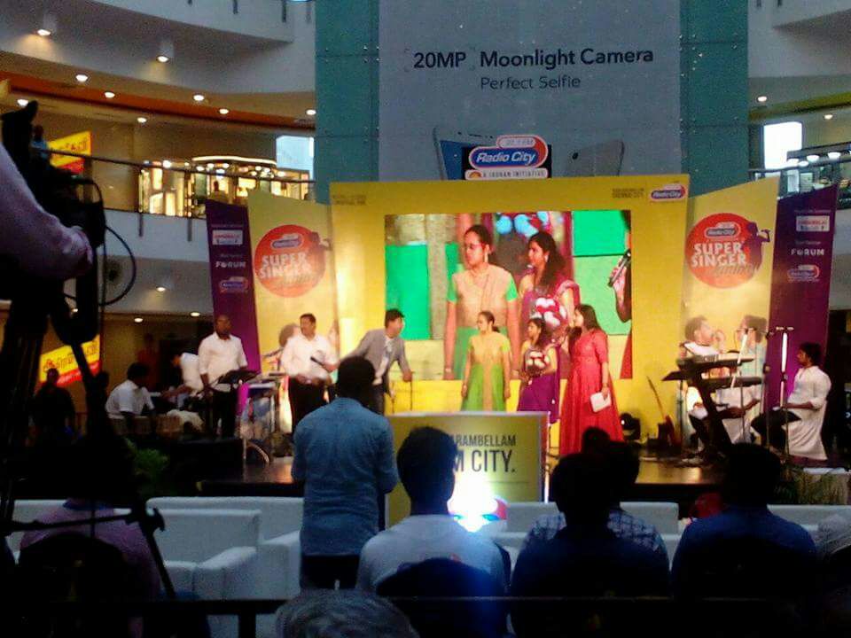 Padmalatharam's tweet photo. Radio city junior super singer along hip hop adhi Sean roldan. Nice playing by Ramanan sir Orchestra  and brilliant singing kids! https://t.co/8MJyF5ChD1