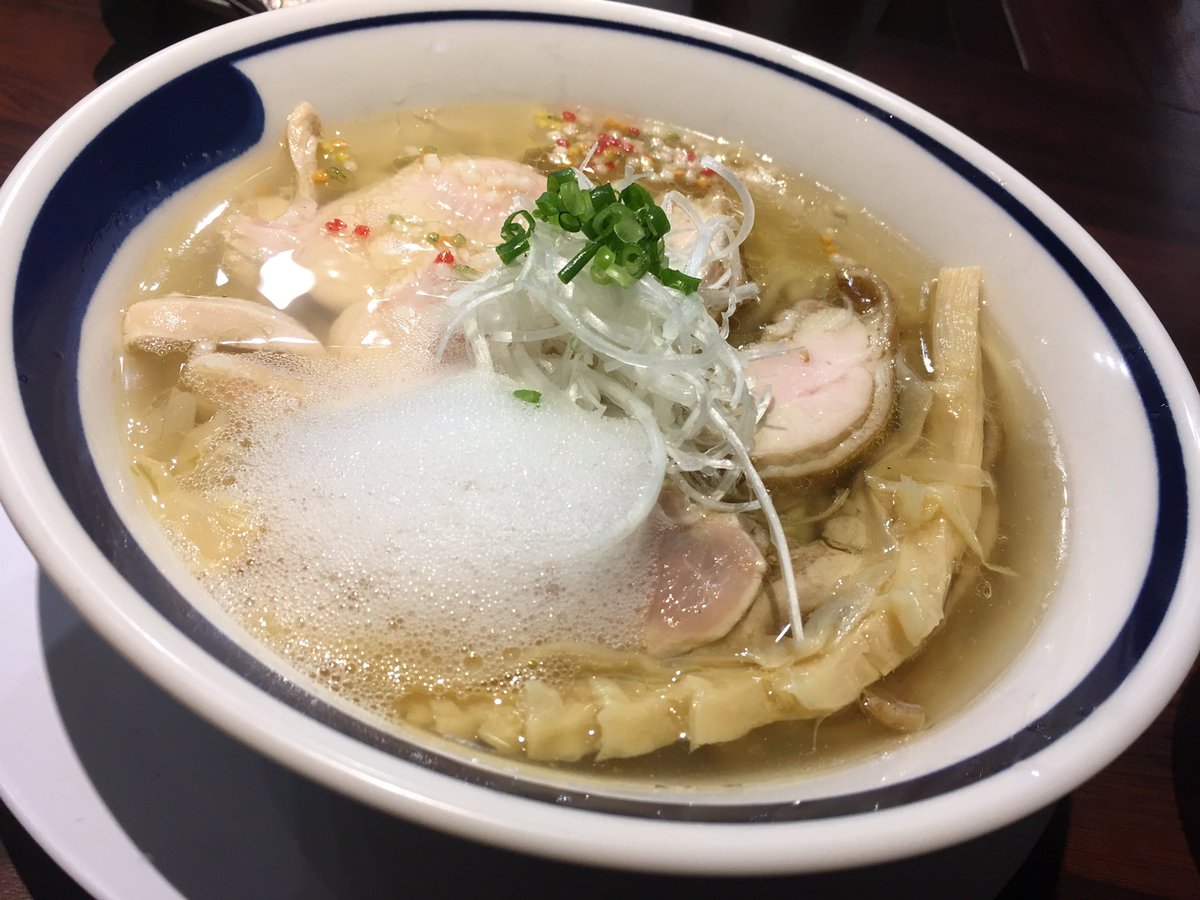 N_O_M_S's tweet photo. きんせい × This is ���川@淡路
『限定：濃鶏 NK SP うまいやろ』
中村さん&amp;中川さんのNKコラボです(*･ω･)ﾉ
まさに燻製鶏塩とクリアーのスペシャルな合わせ技♪鶏の旨味がハンパ無いです(๑˃̵ᴗ˂̵)もちろん泡も健在❤️〆の朝引きささみ茶漬けも超まいう〜♪ https://t.co/jzDxLB6ZZi