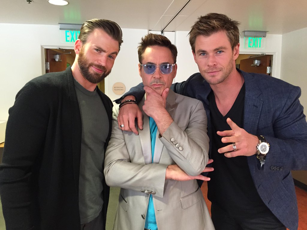 StarDust_RoLL's tweet photo. Nice guys 💙😜😘 #sexyhaircut #Thor #ironman #captainamerica https://t.co/jrb9agij8Y
