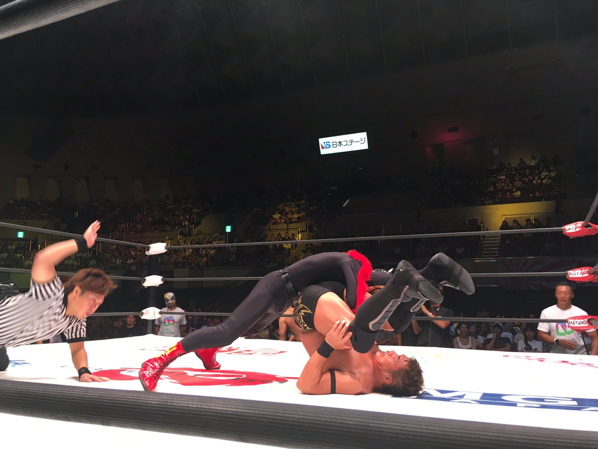 dragongate_pro's tweet photo. 【 #神戸ワールド記念ホール 速報】
緊急決定試合 start!
#ストーカー市川
vs
#望月成晃
速報&リポートは、ドラゴンゲートmobileにて!
#DragonGate #ProWrestling
#KOBEプロレスフェスティバル2017 https://t.co/yieS74bdt7