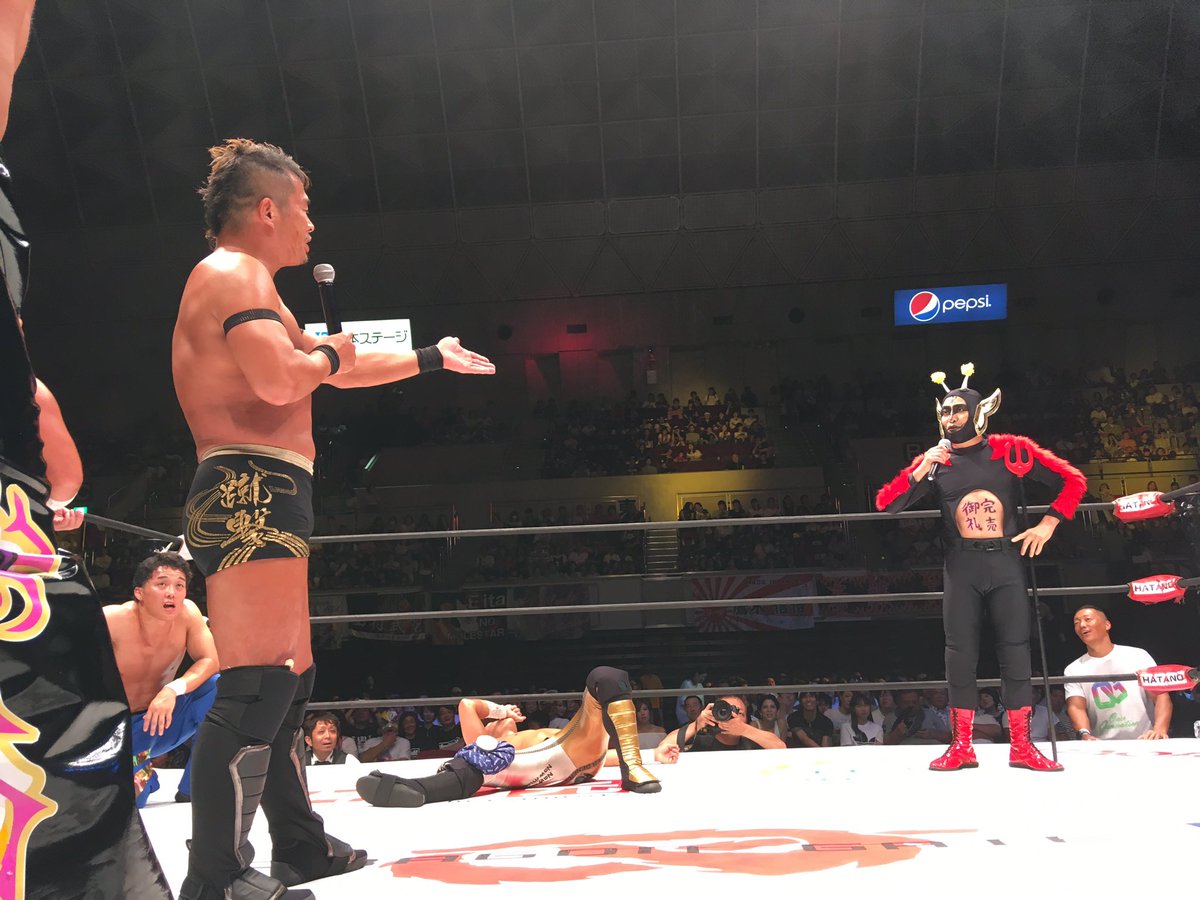 dragongate_pro's tweet photo. 【 #神戸ワールド記念ホール 速報】
緊急決定試合 start!
#ストーカー市川
vs
#望月成晃
速報&リポートは、ドラゴンゲートmobileにて!
#DragonGate #ProWrestling
#KOBEプロレスフェスティバル2017 https://t.co/yieS74bdt7