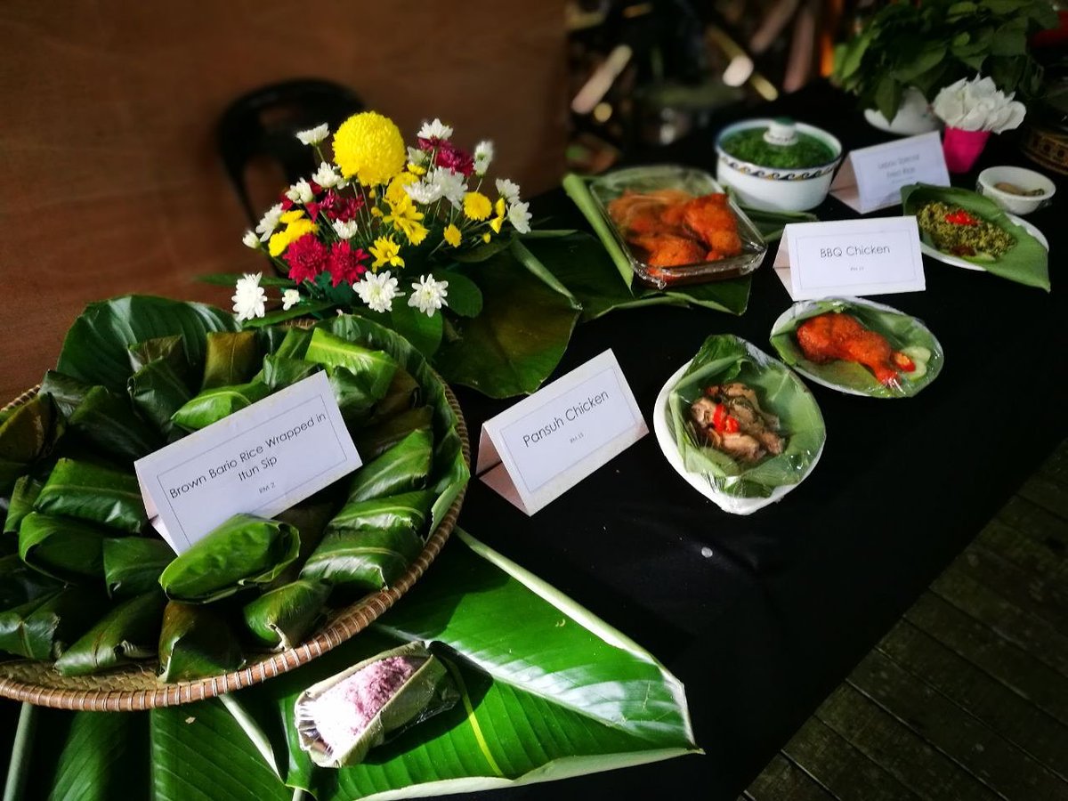 borneo_dish's tweet photo. Food during the Rainforest World Music Festival 2017 @ryanuzair
#ayampansuh #borneodish #sarawakfood #rainforest #sarawak #borneo #rwmf2017 https://t.co/4mqTCyesMv