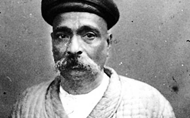 RajatSharmaLive's tweet photo. Nation salutes #BalGangadharTilak on his birth anniversary. The man who laid the foundation for India's quest for independence. https://t.co/QmLwxsWV9O