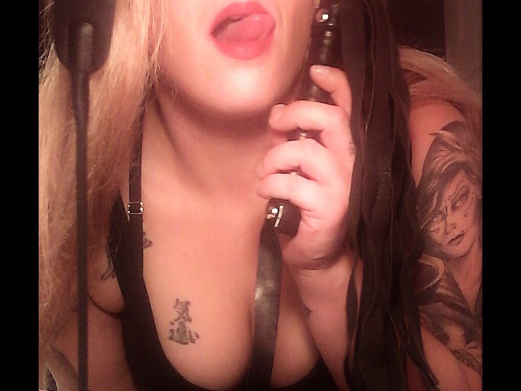 CuntressKate's tweet photo. Book ur #live #skype show on #skyprivate or #pervoutpay.com/mistresskate https://t.co/rviyLOKsXd https://t.co/p8MlUmxVVt