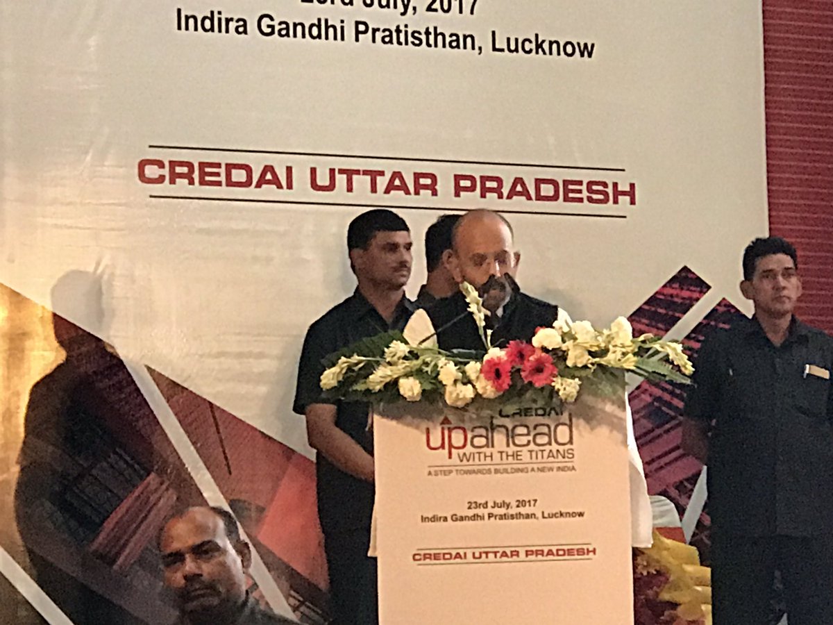 prasol's tweet photo. Author @shantanug_ speaks at #Credai event about his book The Monk Who Became Chief Minister about @myogiadityanath @CREDAINational #Books https://t.co/sboRf3kvsu
