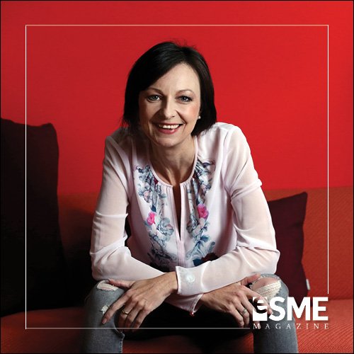 eSMEmag's tweet photo. Karen Lawson of @Slingshotters explains how innovation is achieved through unconventional collab. https://t.co/VwqOhdfN2K https://t.co/IKme6BoMkJ