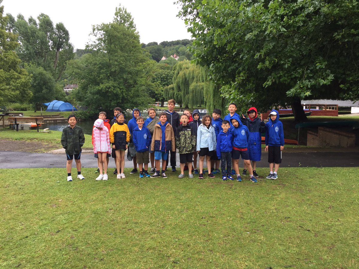 SJBsummerschool's tweet photo. Canoeing, a team photo and McDonalds to finish! Lucky us! #hiddenbanana #canoebelieveit #clearlythemaccasisforthestaff #greatday https://t.co/DHhfrjJnSF